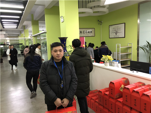 2025新澳门免费原料宝典