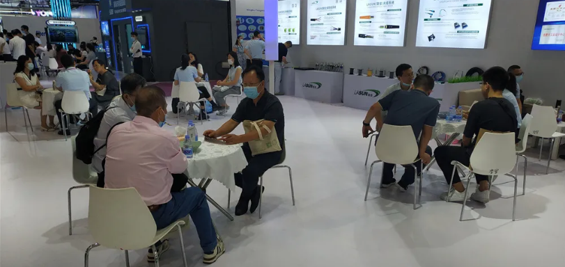 2025新澳门免费原料宝典