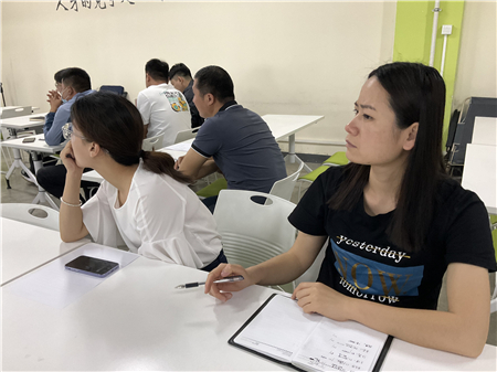 2025新澳门免费原料宝典