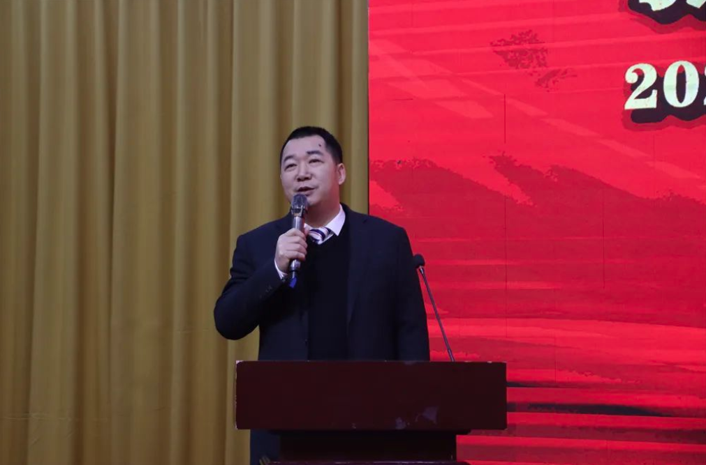 2025新澳门免费原料宝典