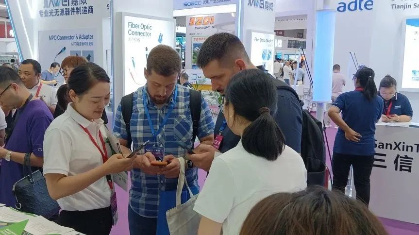 2025新澳门免费原料宝典