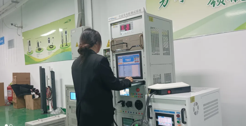 2025新澳门免费原料宝典