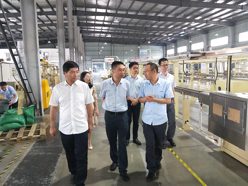 2025新澳门免费原料宝典