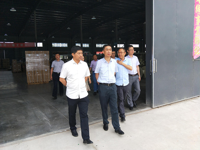 2025新澳门免费原料宝典