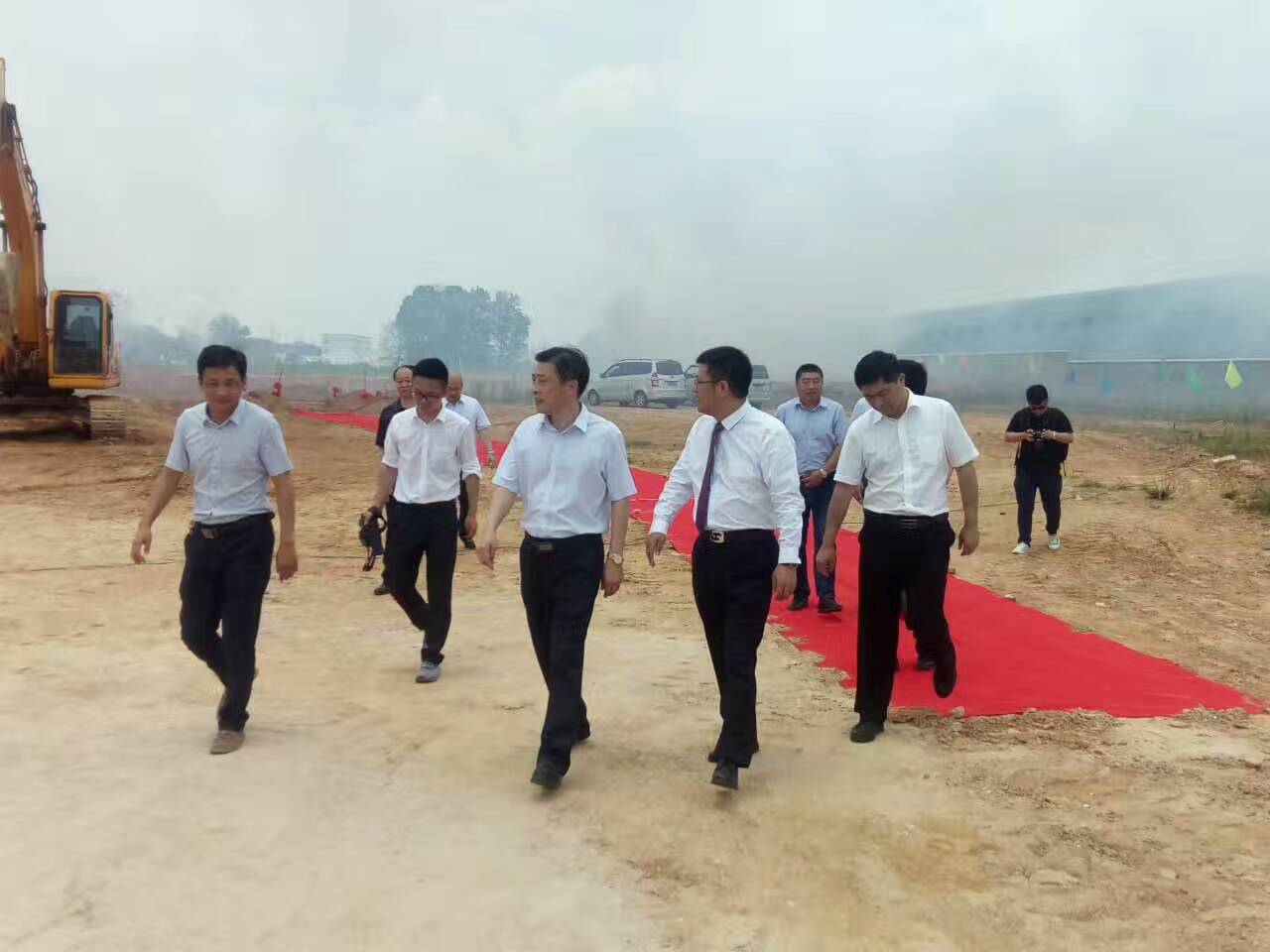 2025新澳门免费原料宝典