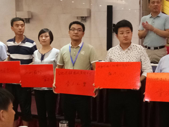 2025新澳门免费原料宝典